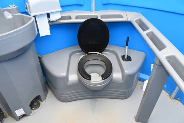 Best Portable toilet rental cost  in Salem, IN
